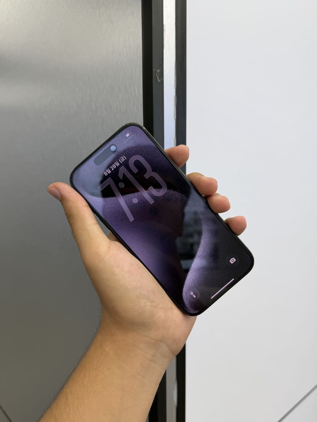 IPhone 15 Pro, Б/у, 256 ГБ, Blue Titanium, Защитное стекло, В рассрочку, 87 % 2 из 5