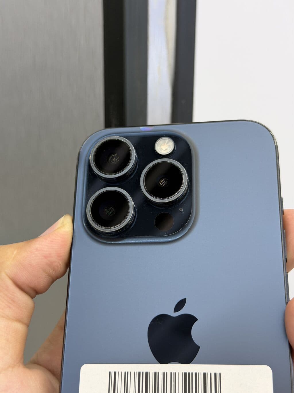 IPhone 15 Pro, Б/у, 256 ГБ, Blue Titanium, Защитное стекло, В рассрочку, 87 % 3 из 5