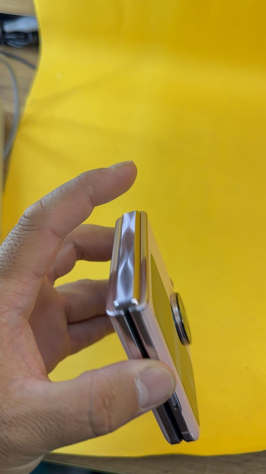 Oppo Find N3 Flip, Б/у, 512 ГБ, 2 SIM, eSIM 10 из 14