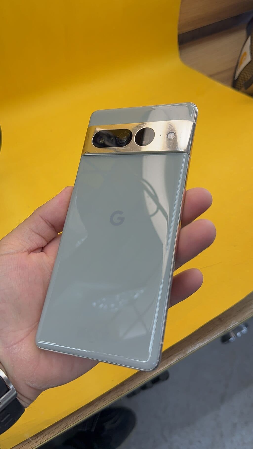 Google Pixel 7 Pro, Б/у, 256 ГБ, 1 SIM, eSIM 4 из 13