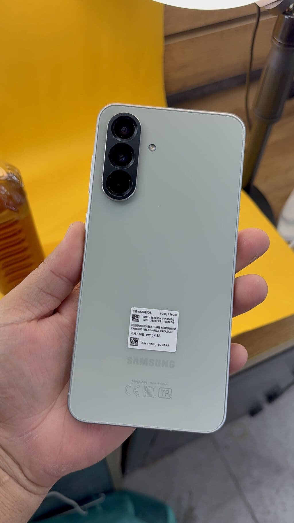 Samsung Galaxy A56 5G, Б/у, 256 ГБ, 2 SIM 4 из 13