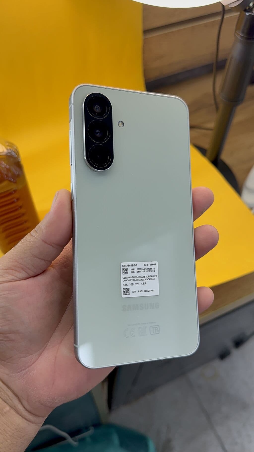 Samsung Galaxy A56 5G, Б/у, 256 ГБ, 2 SIM 10 из 13