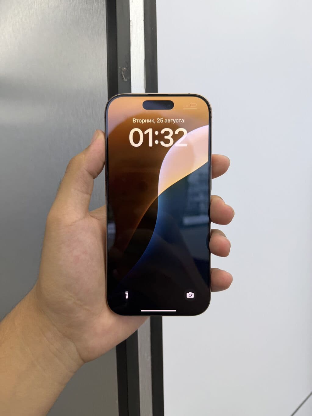 IPhone 16 Pro, Б/у, 128 ГБ, Desert Titanium, Защитное стекло, Чехол, В рассрочку, 92 % 5 из 5