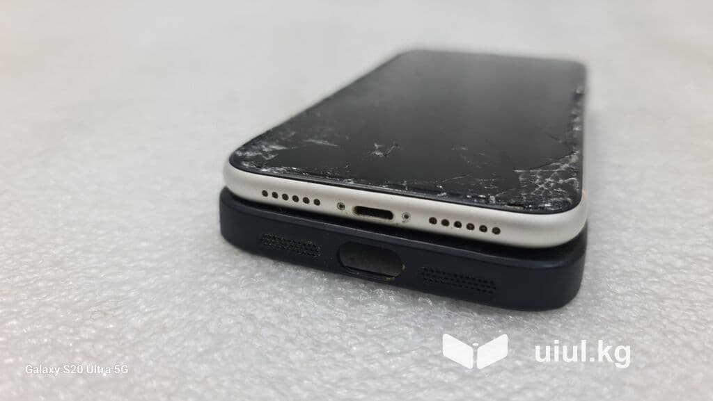 IPhone 11, Б/у, 128 ГБ, Белый, Чехол, 92 % 7 из 8