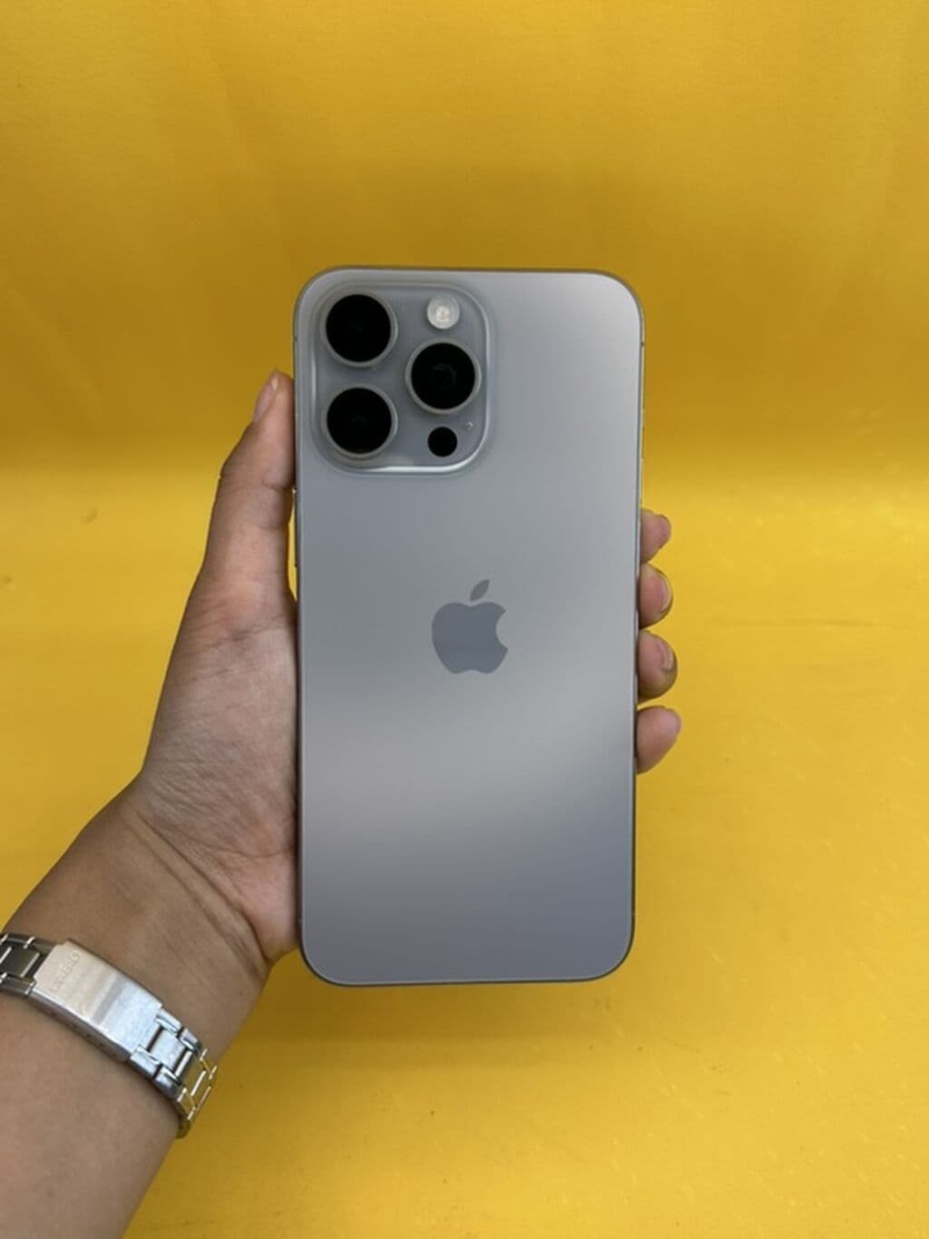 IPhone 15 Pro Max, Б/у, 512 ГБ, Natural Titanium, В рассрочку, 92 %