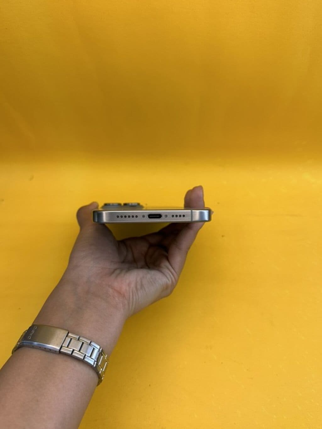 IPhone 15 Pro Max, Б/у, 512 ГБ, Natural Titanium, В рассрочку, 92 % 3 из 6
