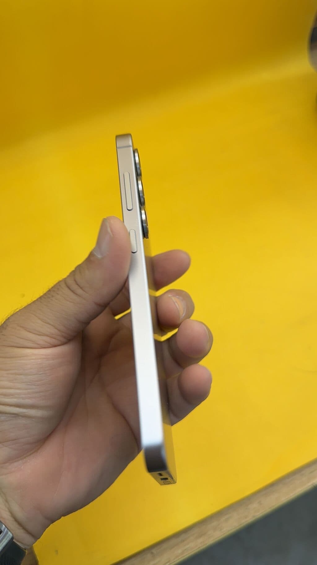 Samsung Galaxy S25, Б/у, 256 ГБ, 1 SIM, eSIM 9 из 11
