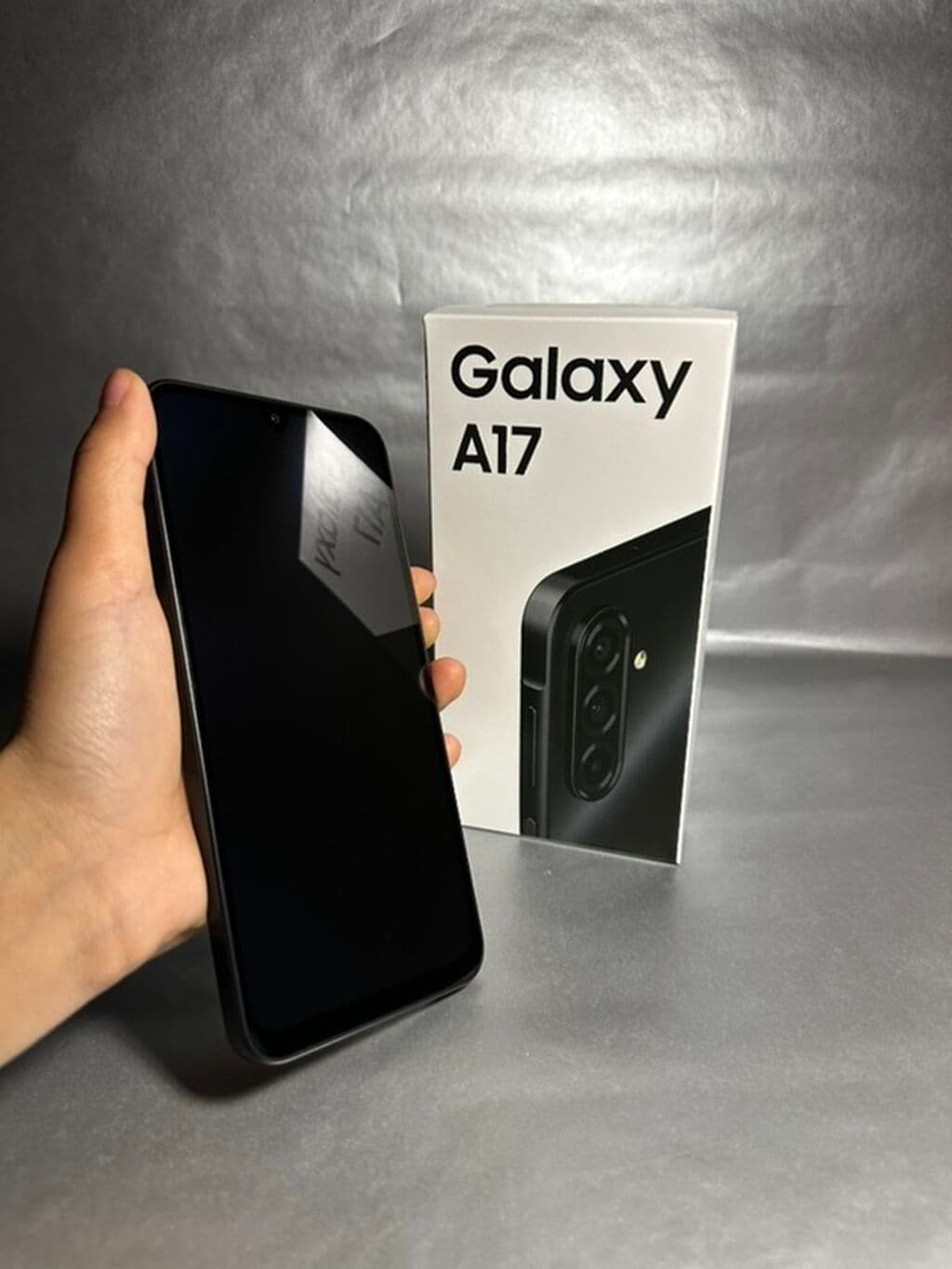 Samsung Galaxy A7, Новый, цвет - Черный, В рассрочку 5 из 8
