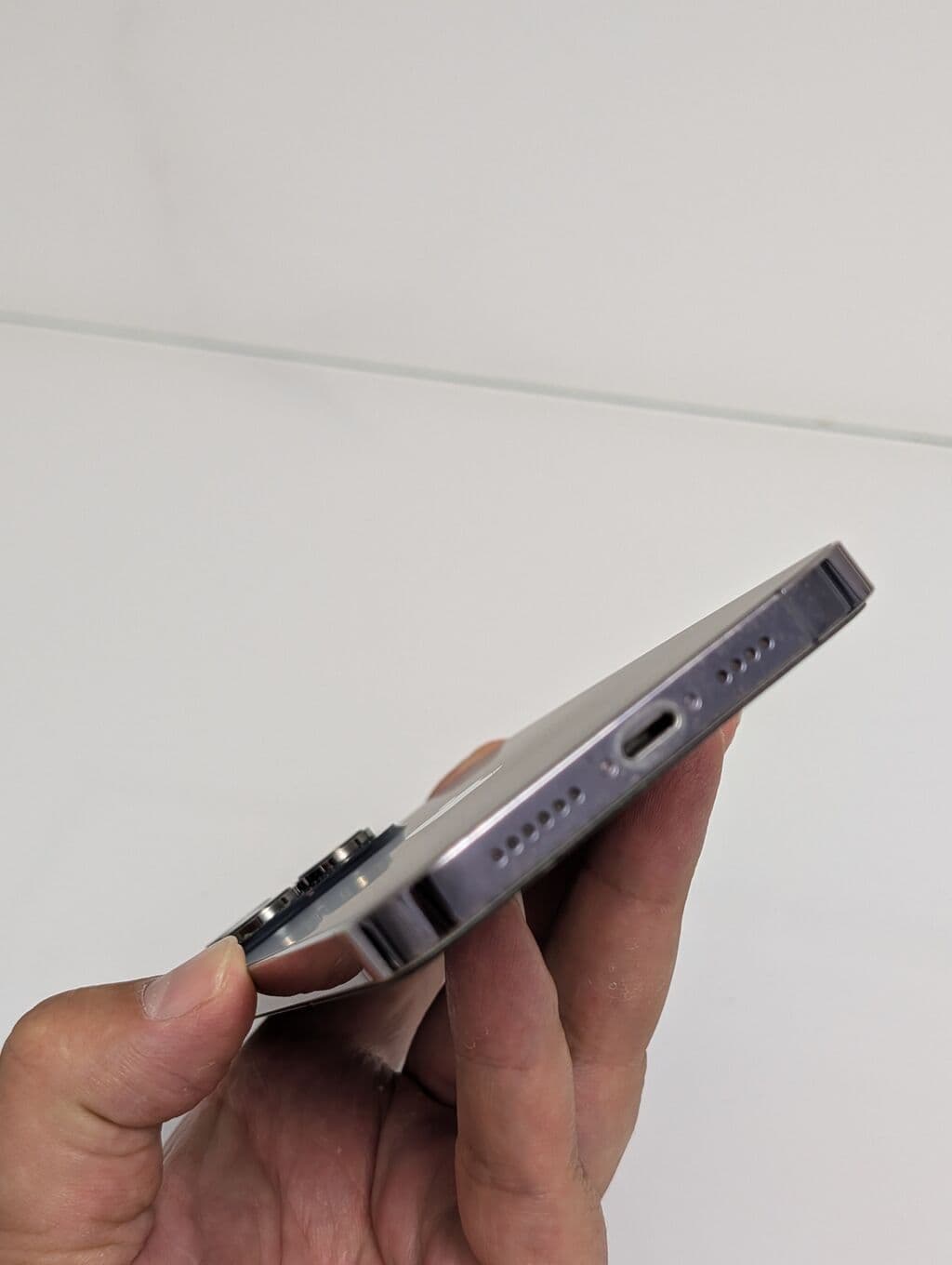 IPhone 14 Pro Max, Б/у, 256 ГБ, Deep Purple, Защитное стекло, Чехол, 81 % 6 из 14
