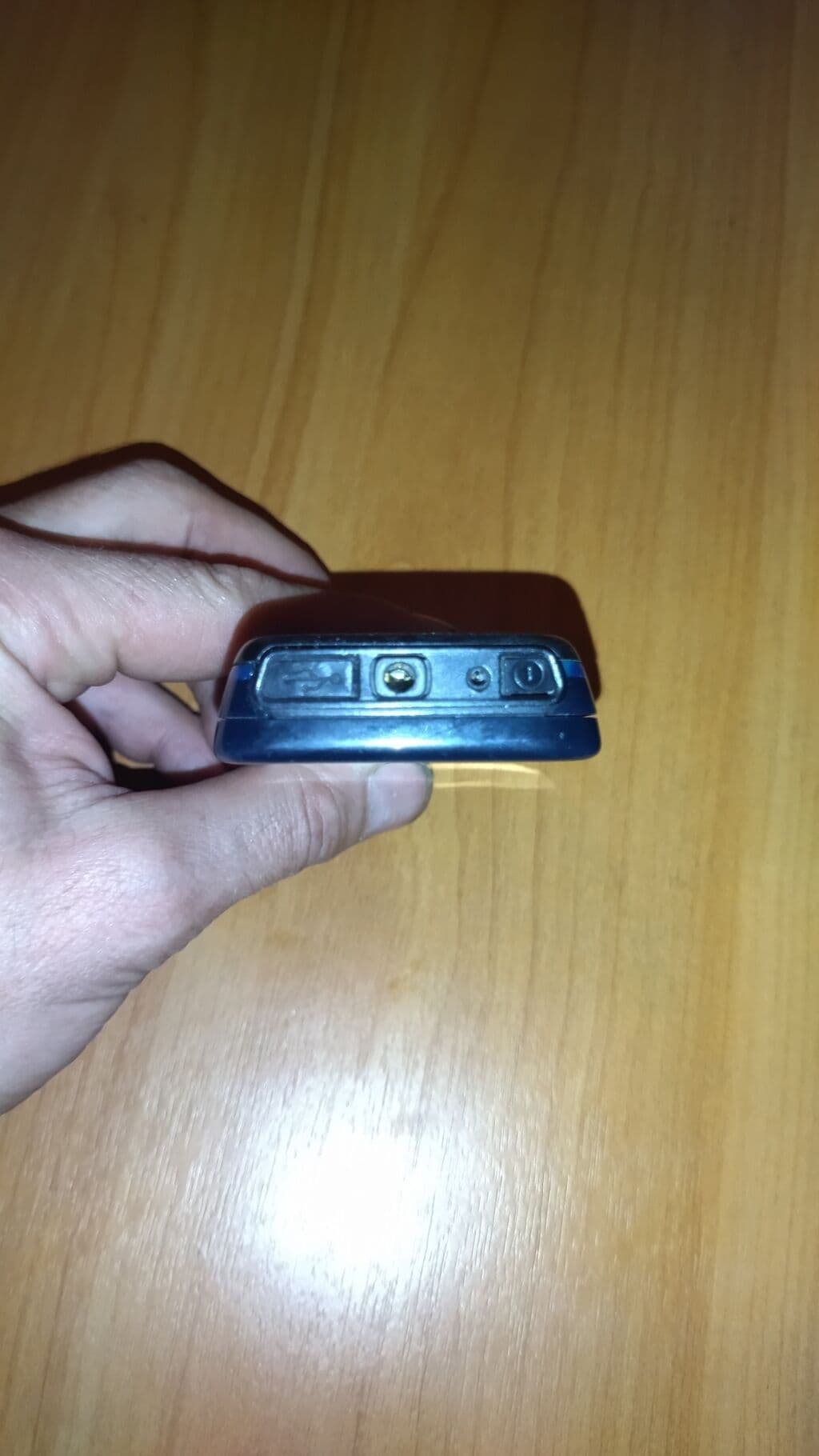 ПРОДАЮ NOKIA 5800 XpressMusic. Состояние рабочее. Из болячек : нужно 3 из 10