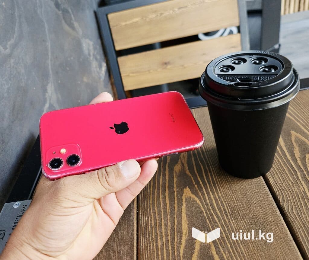 IPhone 11, Б/у, 128 ГБ, Красный, Чехол, 100 % 2 из 19