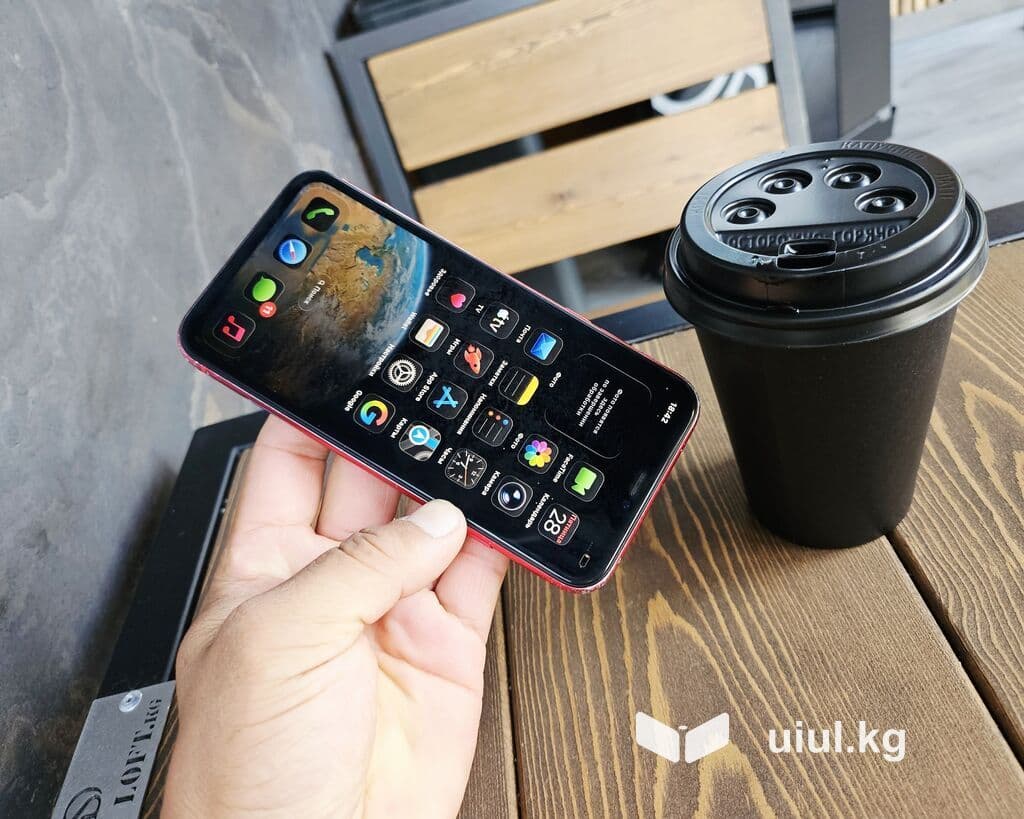 IPhone 11, Б/у, 128 ГБ, Красный, Чехол, 100 % 3 из 19