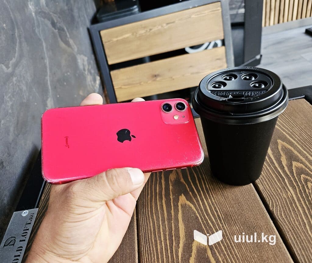 IPhone 11, Б/у, 128 ГБ, Красный, Чехол, 100 % 17 из 19