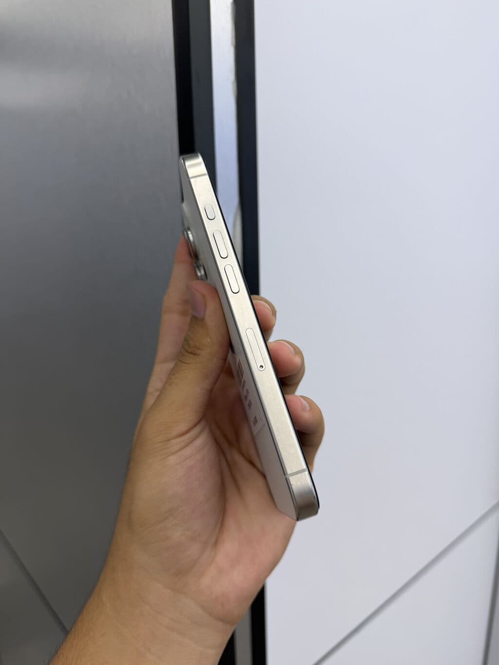 IPhone 15 Pro, Б/у, 256 ГБ, White Titanium, Коробка, В рассрочку, 86 % 5 из 5