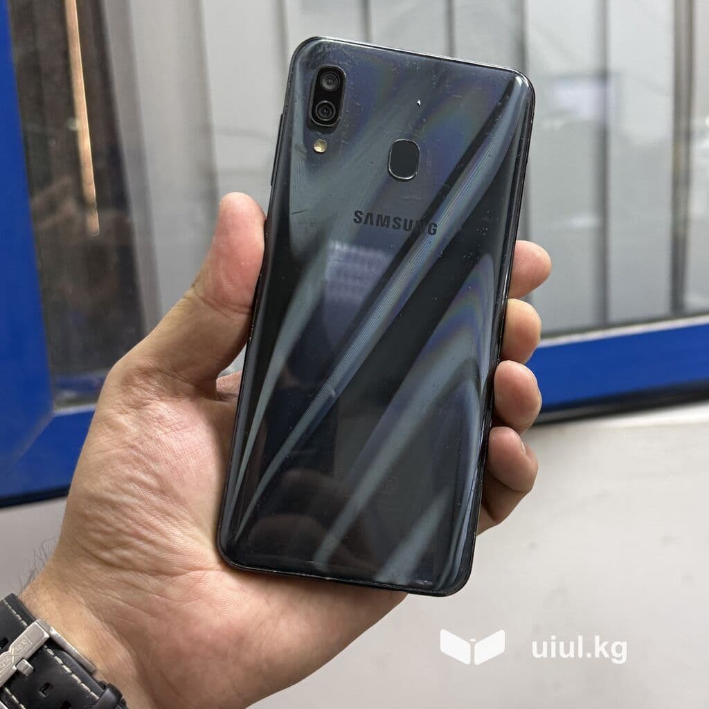 Samsung Galaxy A30, Б/у, 32 ГБ, цвет - Синий, 2 SIM