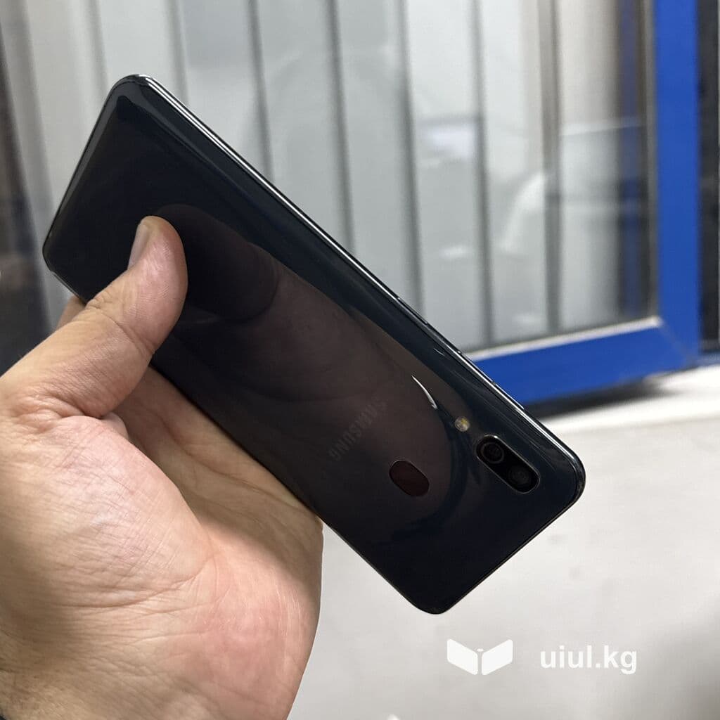 Samsung Galaxy A30, Б/у, 32 ГБ, цвет - Синий, 2 SIM 12 из 14