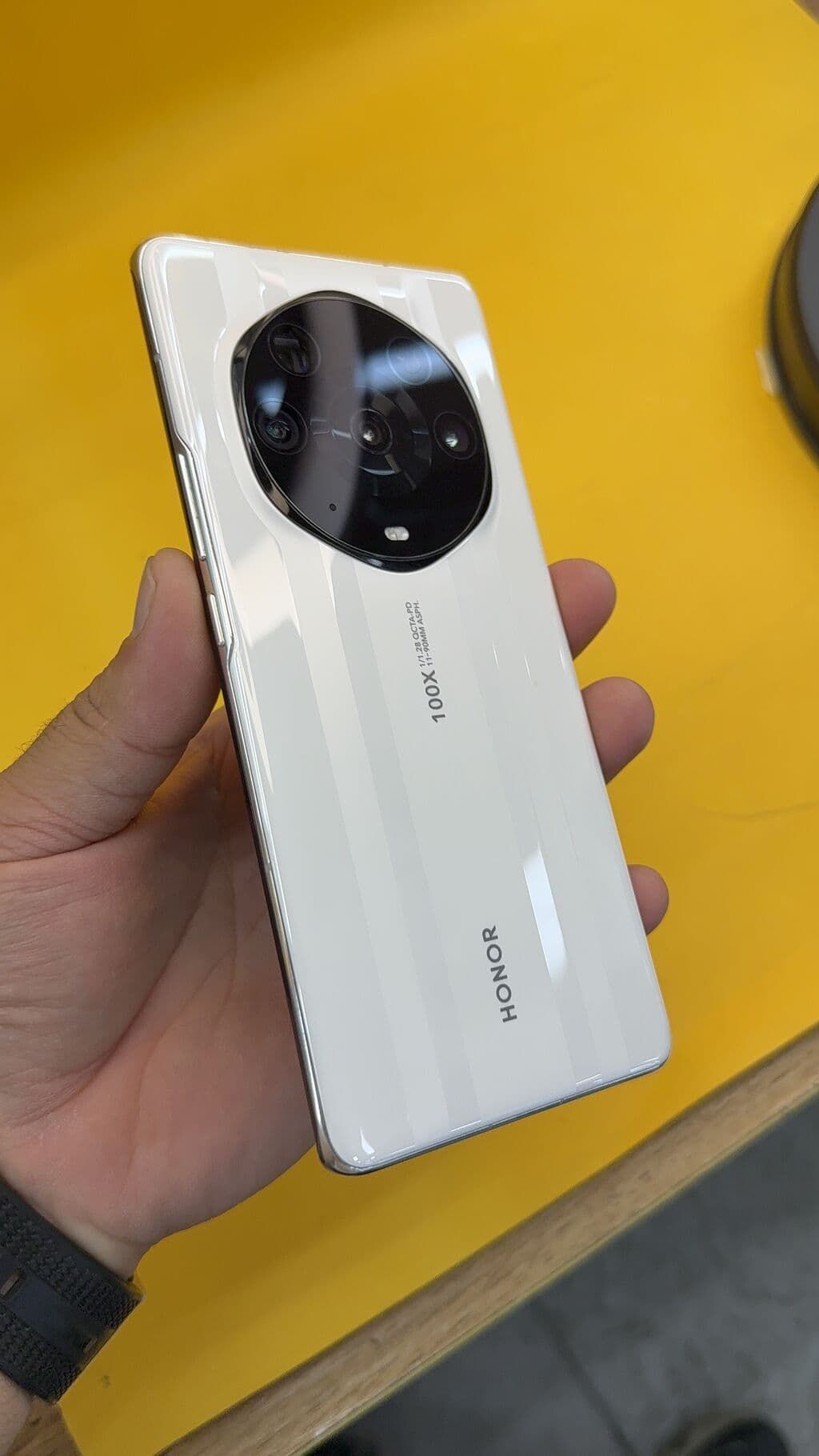Honor Magic 3 Pro+, Б/у, 512 ГБ, 2 SIM 4 из 10