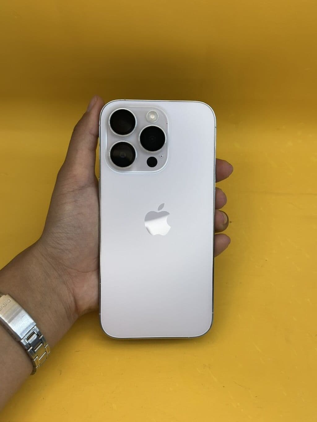 IPhone 14 Pro, Б/у, 128 ГБ, Серебристый, В рассрочку, 88 % 1 из 6