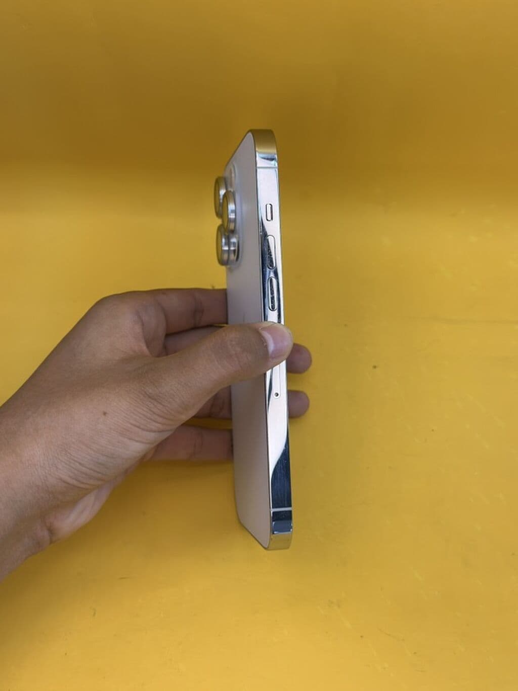 IPhone 14 Pro, Б/у, 128 ГБ, Серебристый, В рассрочку, 88 % 3 из 6