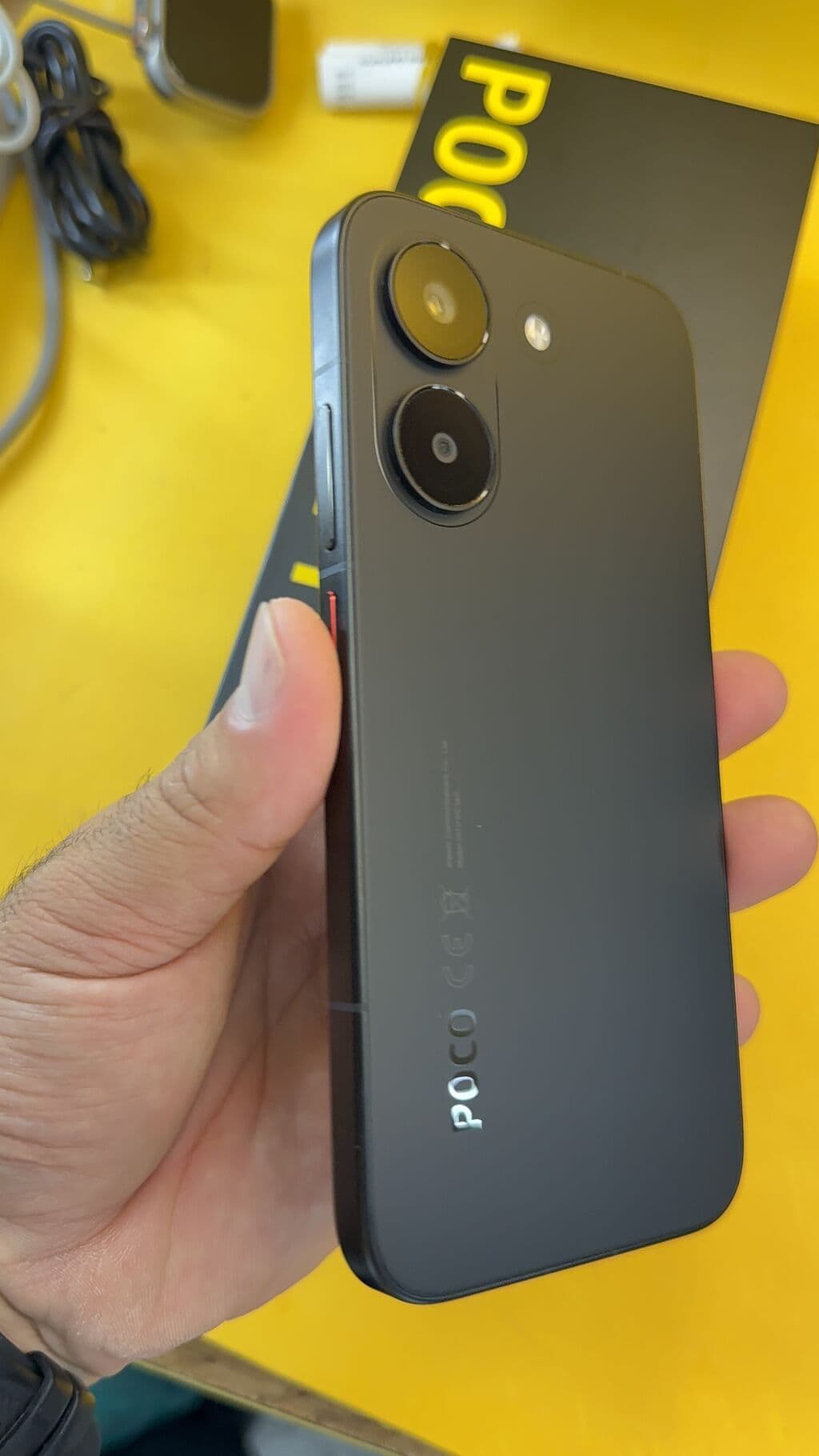 Poco X8 Pro, Б/у, 256 ГБ, 2 SIM 8 из 13