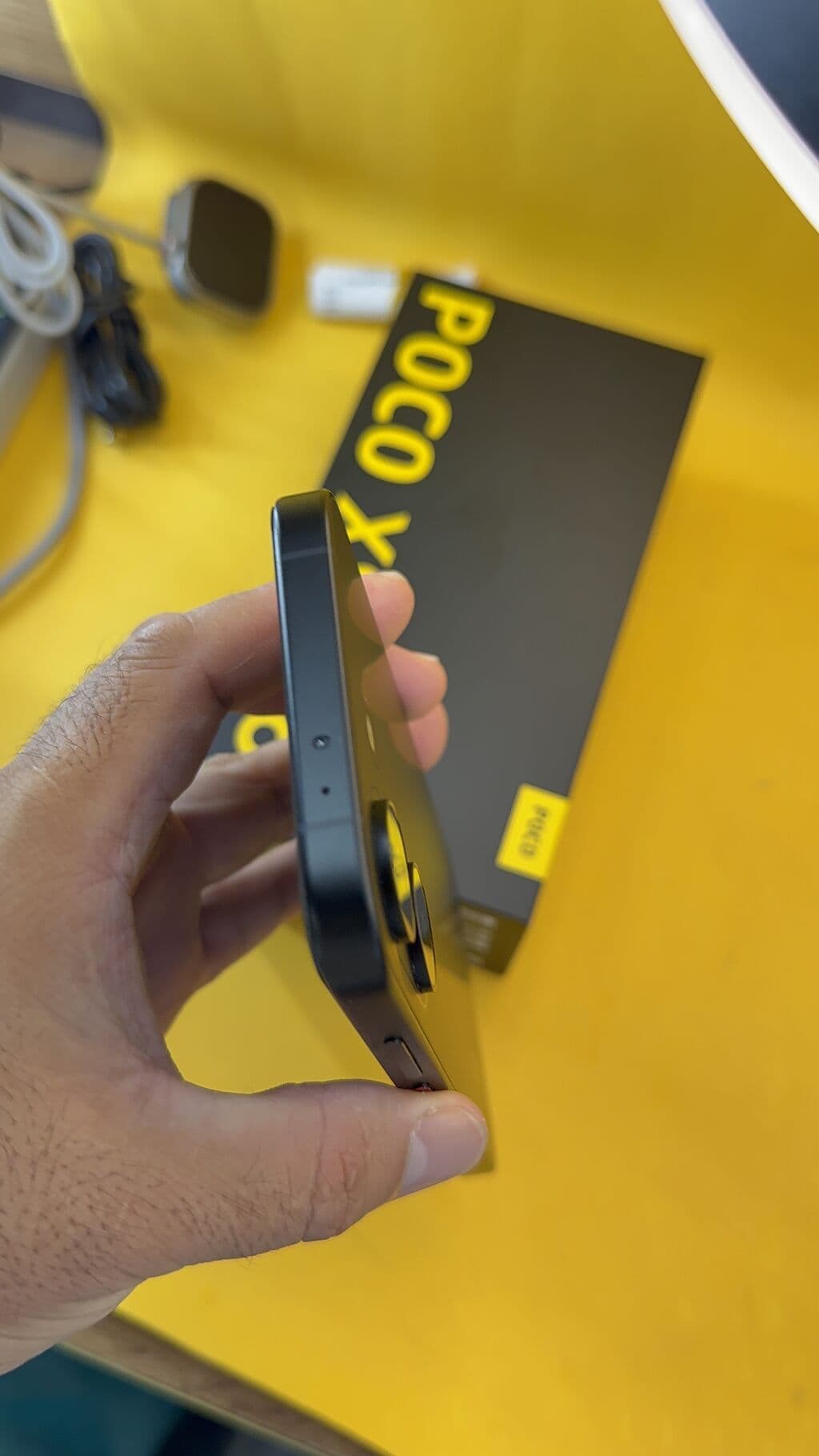 Poco X8 Pro, Б/у, 256 ГБ, 2 SIM 9 из 13