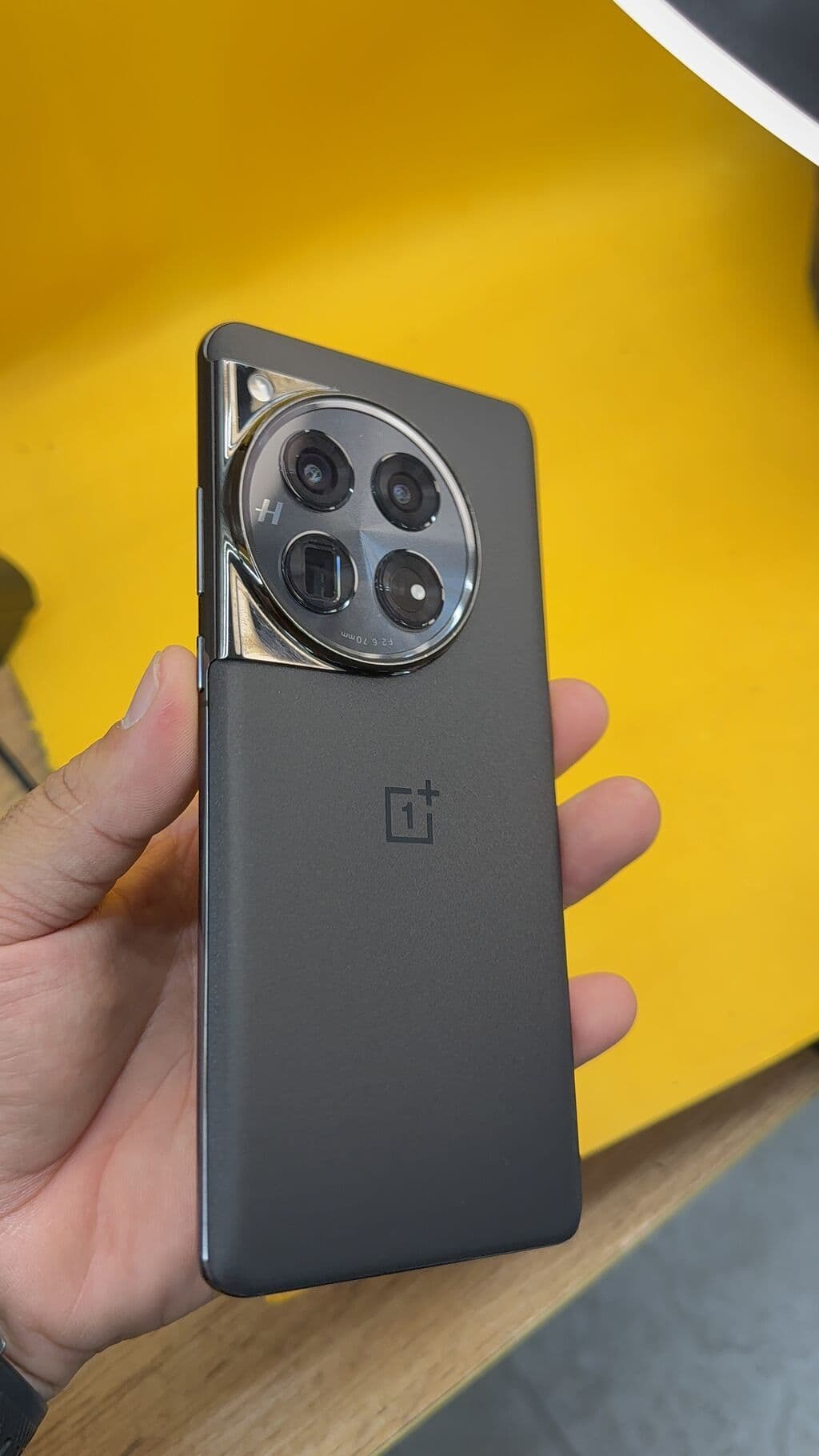 OnePlus 12, Б/у, 1 ТБ, 2 SIM 9 из 14