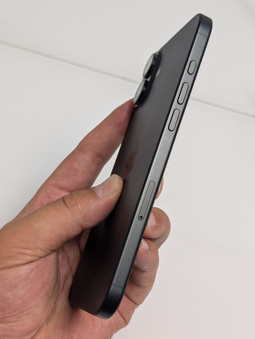 IPhone 16 Plus, Б/у, 128 ГБ, Черный, 100 % 4 из 12