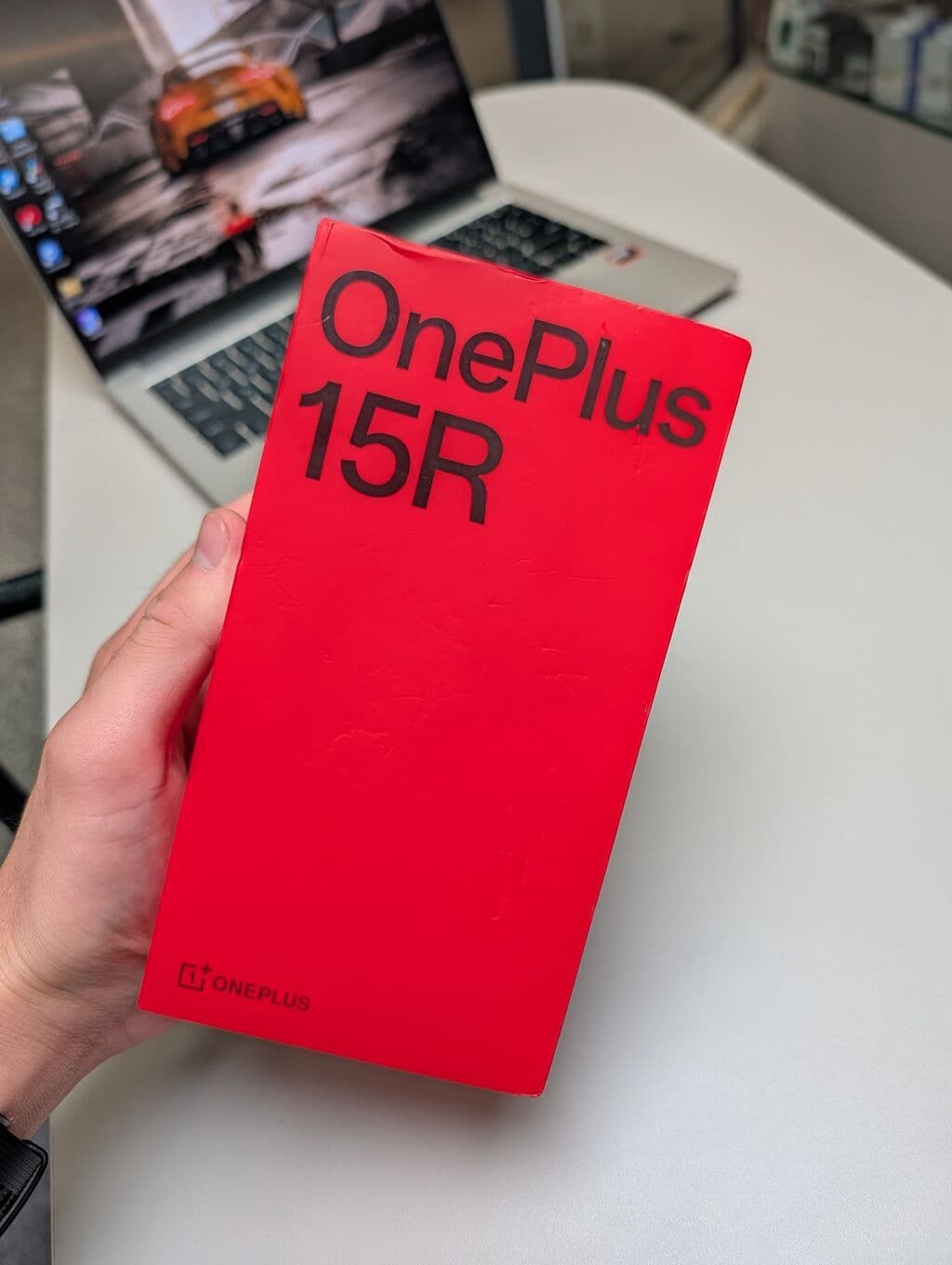 OnePlus 15R, Новый, 256 ГБ, цвет - Черный, 2 SIM 1 из 3