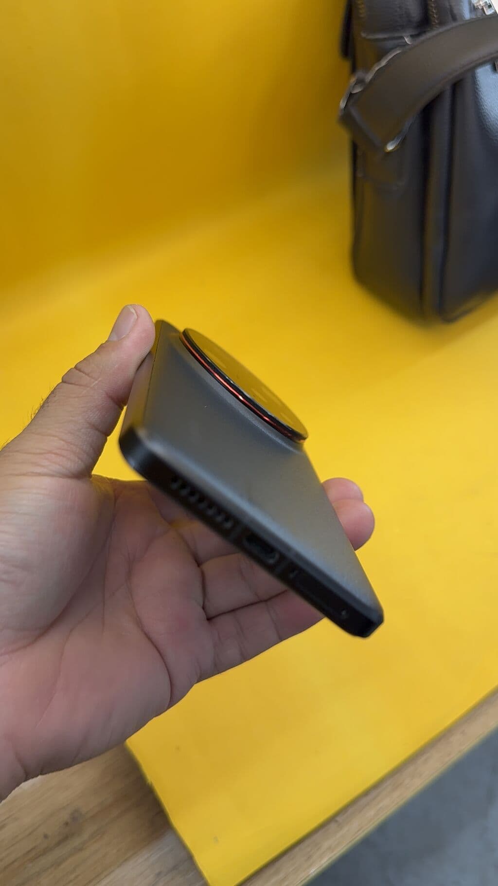 Xiaomi, 15 Ultra, Б/у, 256 ГБ, 2 SIM, eSIM 4 из 16