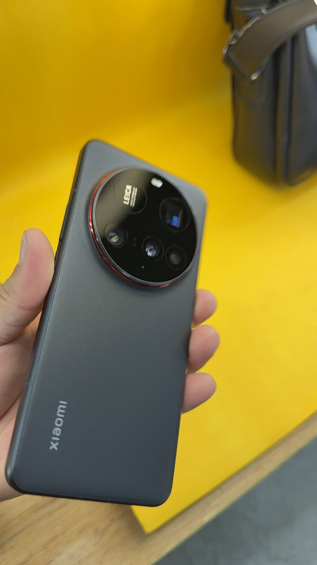 Xiaomi, 15 Ultra, Б/у, 256 ГБ, 2 SIM, eSIM 14 из 16