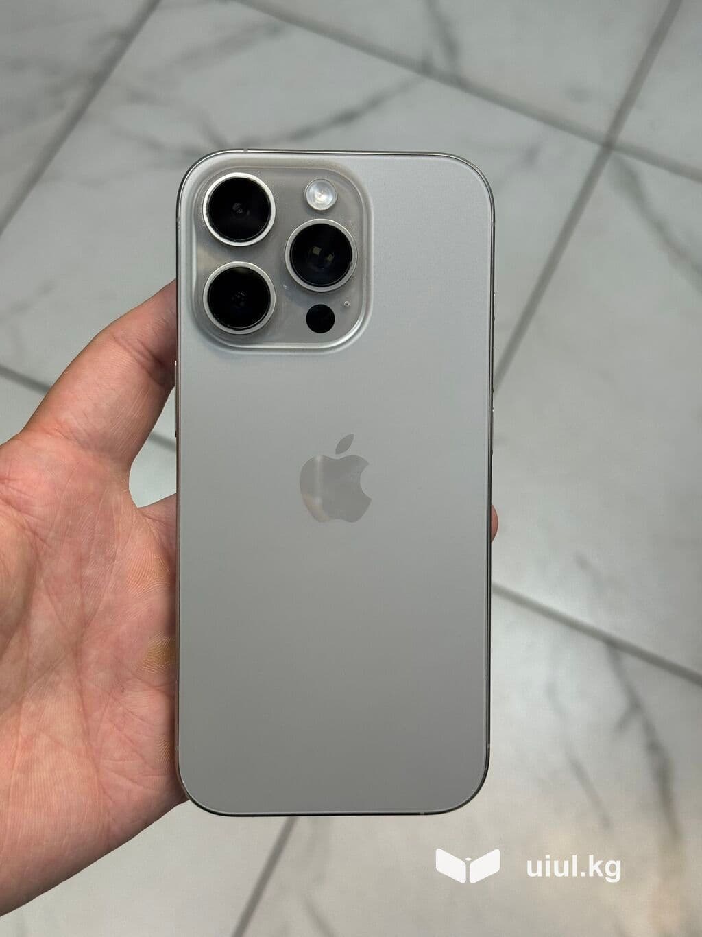 IPhone 16 Pro, Б/у, 256 ГБ, Natural Titanium, 90 %