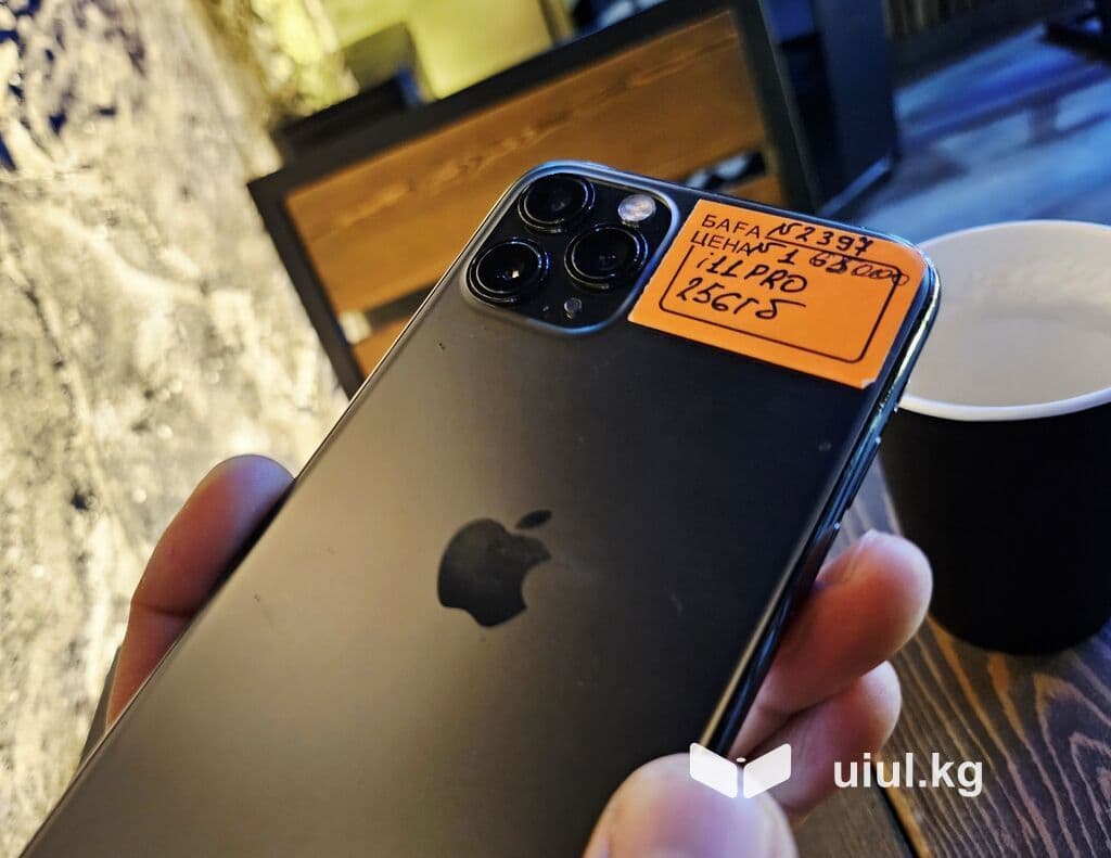 IPhone 11 Pro, Б/у, 256 ГБ, Matte Midnight Green, Защитное стекло, Чехол, 72 % 3 из 18