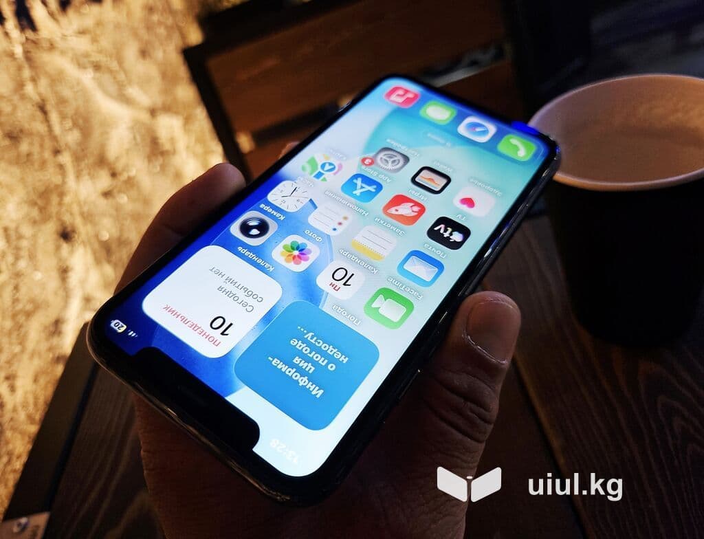 IPhone 11 Pro, Б/у, 256 ГБ, Matte Midnight Green, Защитное стекло, Чехол, 72 % 10 из 18