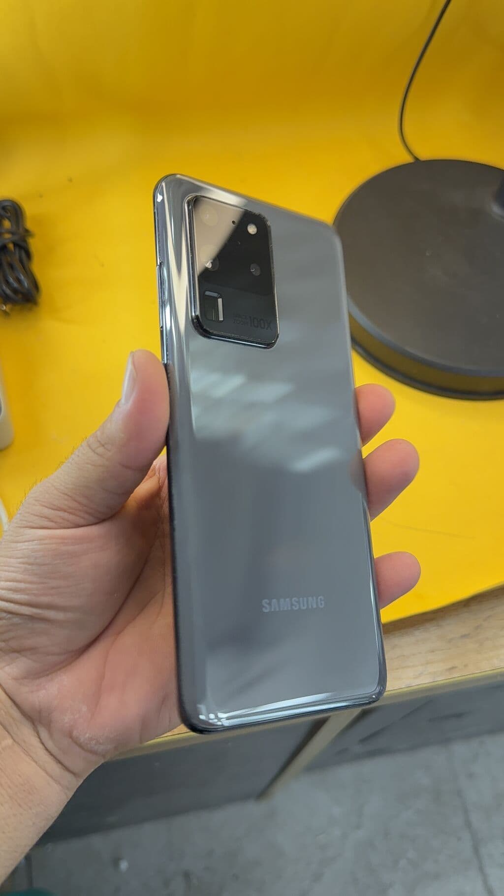 Samsung Galaxy S20 Ultra, Б/у, 128 ГБ, 2 SIM 6 из 20
