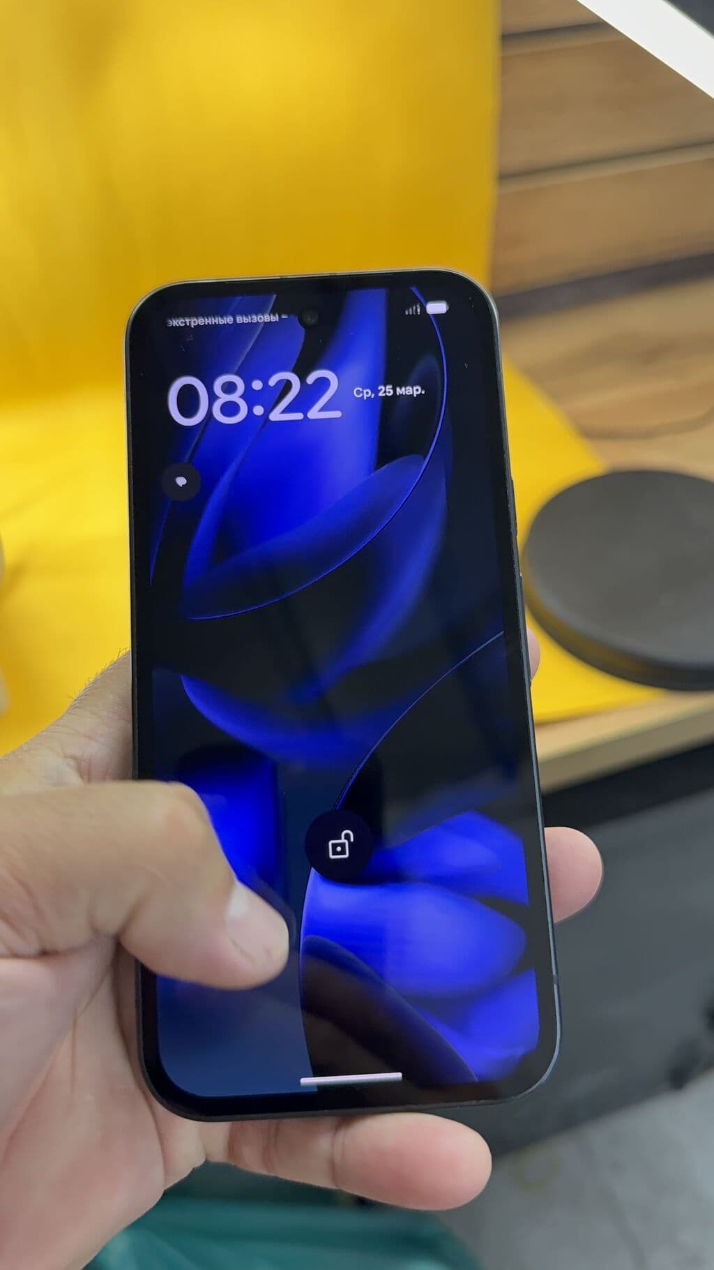 Google Pixel 9a, Б/у, 128 ГБ, 1 SIM, eSIM 6 из 12