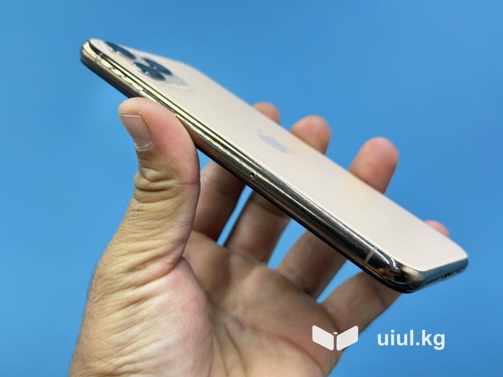 IPhone 11 Pro, Б/у, 256 ГБ, Золотой, 68 % 2 из 13