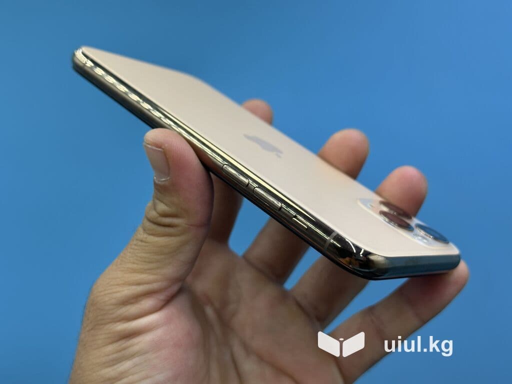 IPhone 11 Pro, Б/у, 256 ГБ, Золотой, 68 % 3 из 13