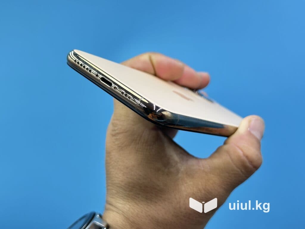 IPhone 11 Pro, Б/у, 256 ГБ, Золотой, 68 % 6 из 13