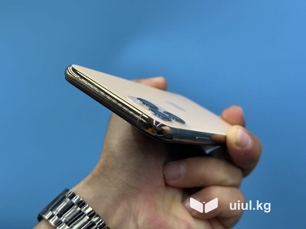 IPhone 11 Pro, Б/у, 256 ГБ, Золотой, 68 % 7 из 13