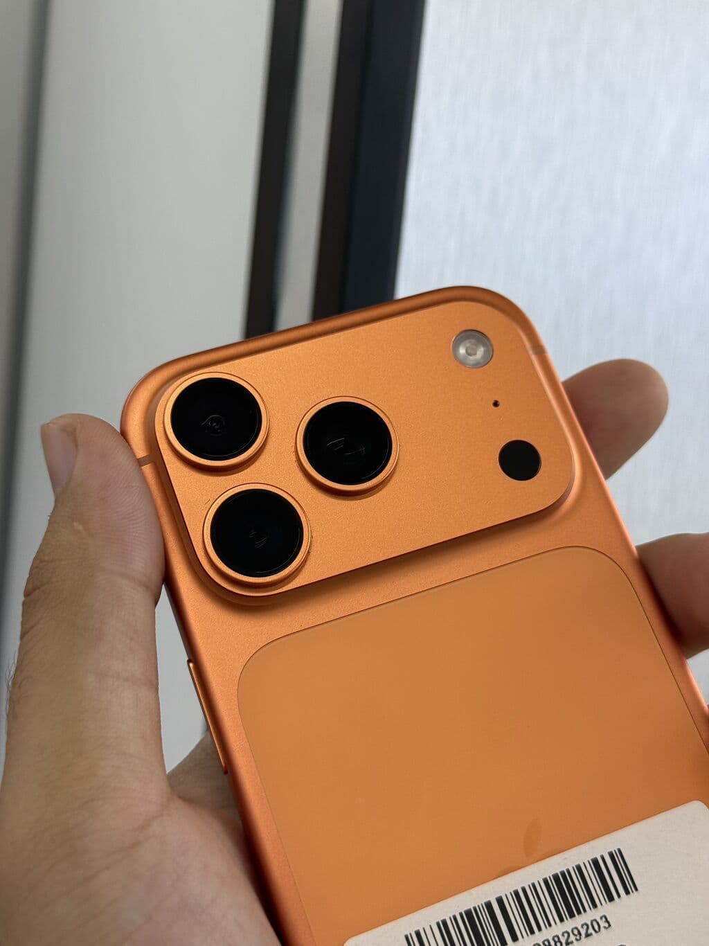 IPhone 17 Pro, Б/у, 256 ГБ, Оранжевый, Защитное стекло, Чехол, Коробка, В рассрочку, 100 % 2 из 6