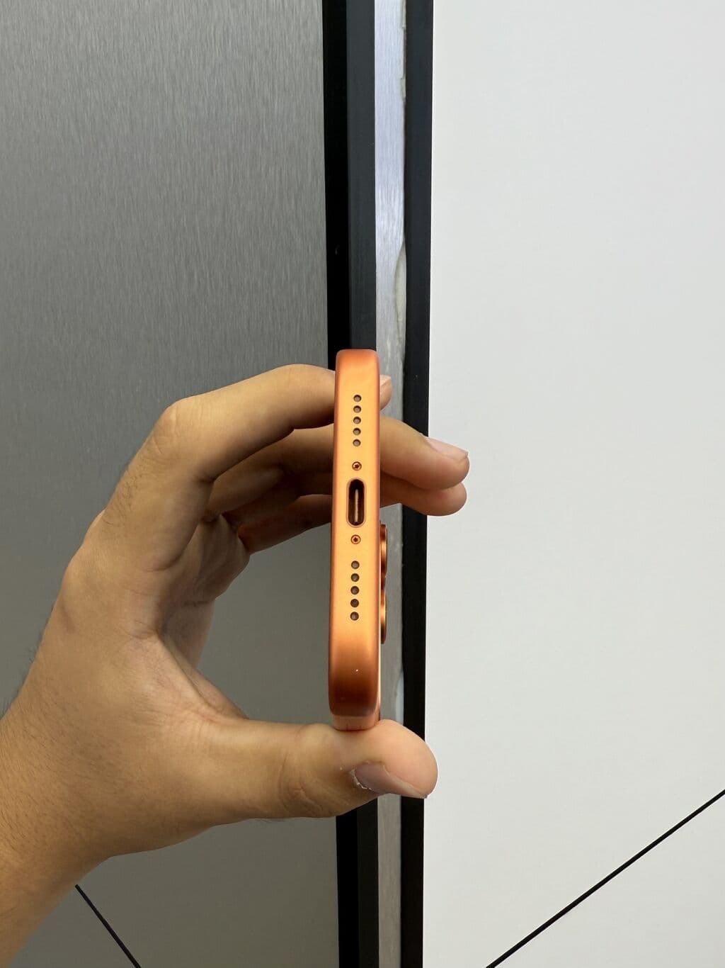 IPhone 17 Pro, Б/у, 256 ГБ, Оранжевый, Защитное стекло, Чехол, Коробка, В рассрочку, 100 % 6 из 6