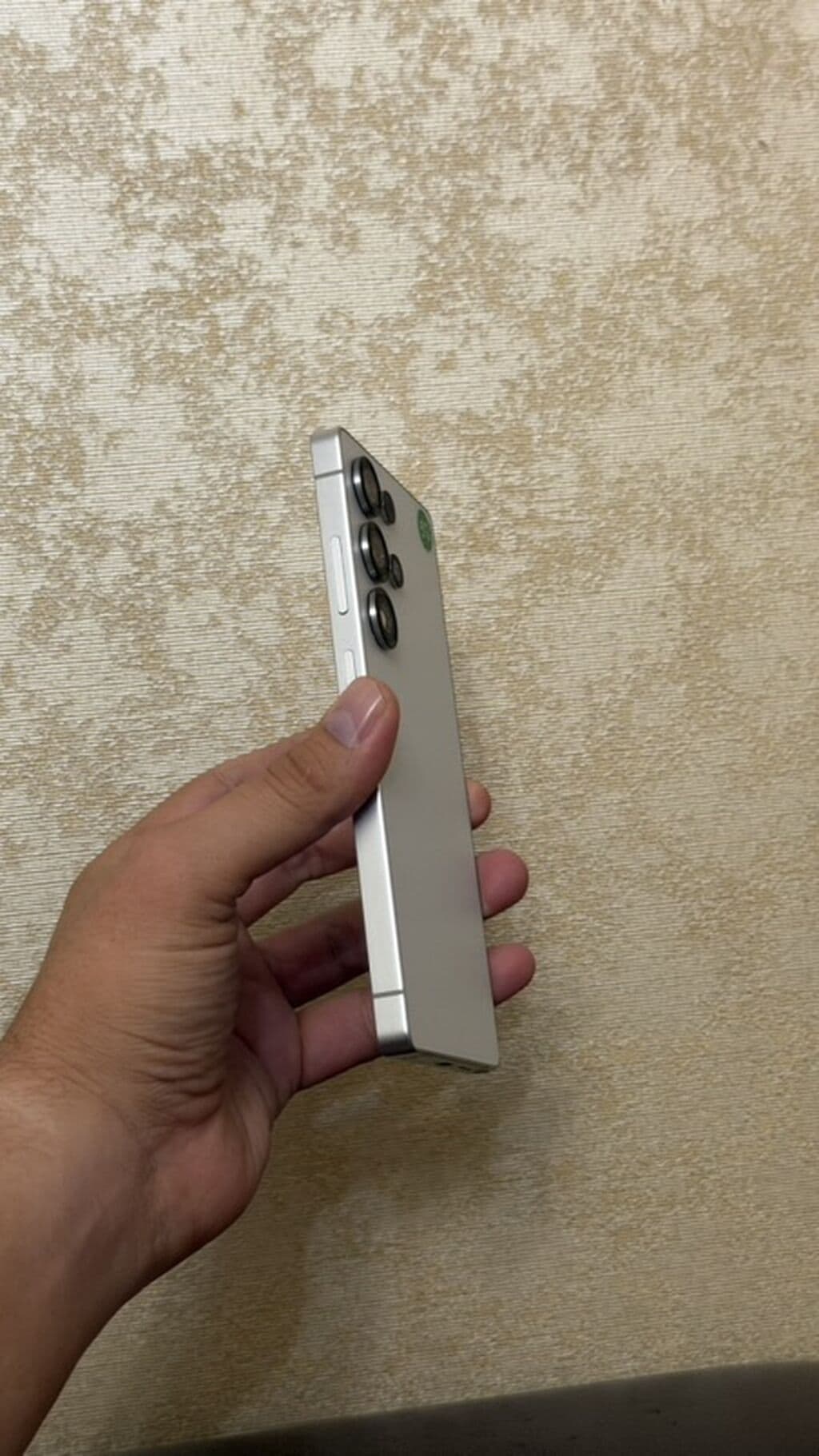 Samsung Galaxy S25 Ultra, Б/у, 512 ГБ, цвет - Белый 2 из 6