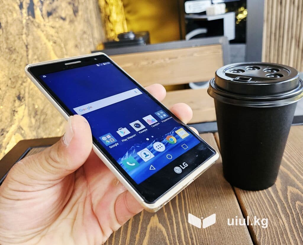 LG Класс, Б/у, 16 ГБ, цвет - Серый, 1 SIM 1 из 16