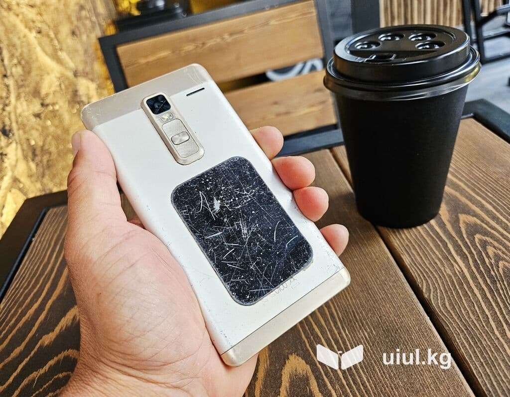 LG Класс, Б/у, 16 ГБ, цвет - Серый, 1 SIM 5 из 16