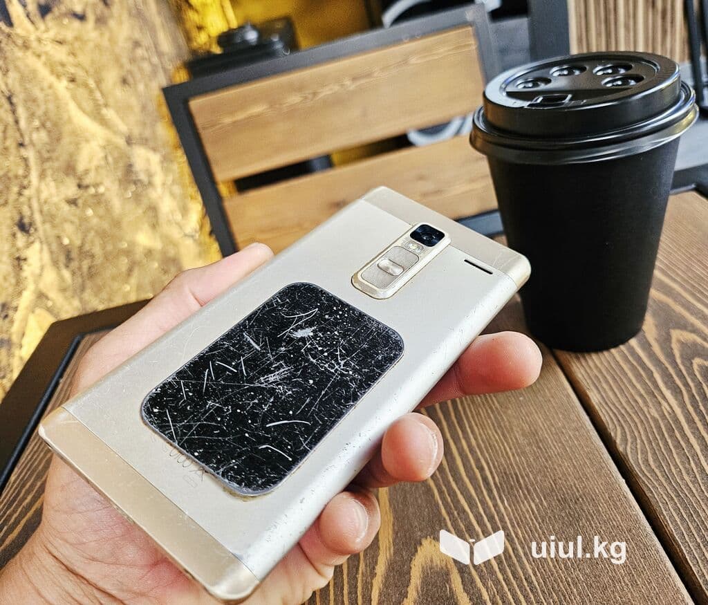 LG Класс, Б/у, 16 ГБ, цвет - Серый, 1 SIM 14 из 16