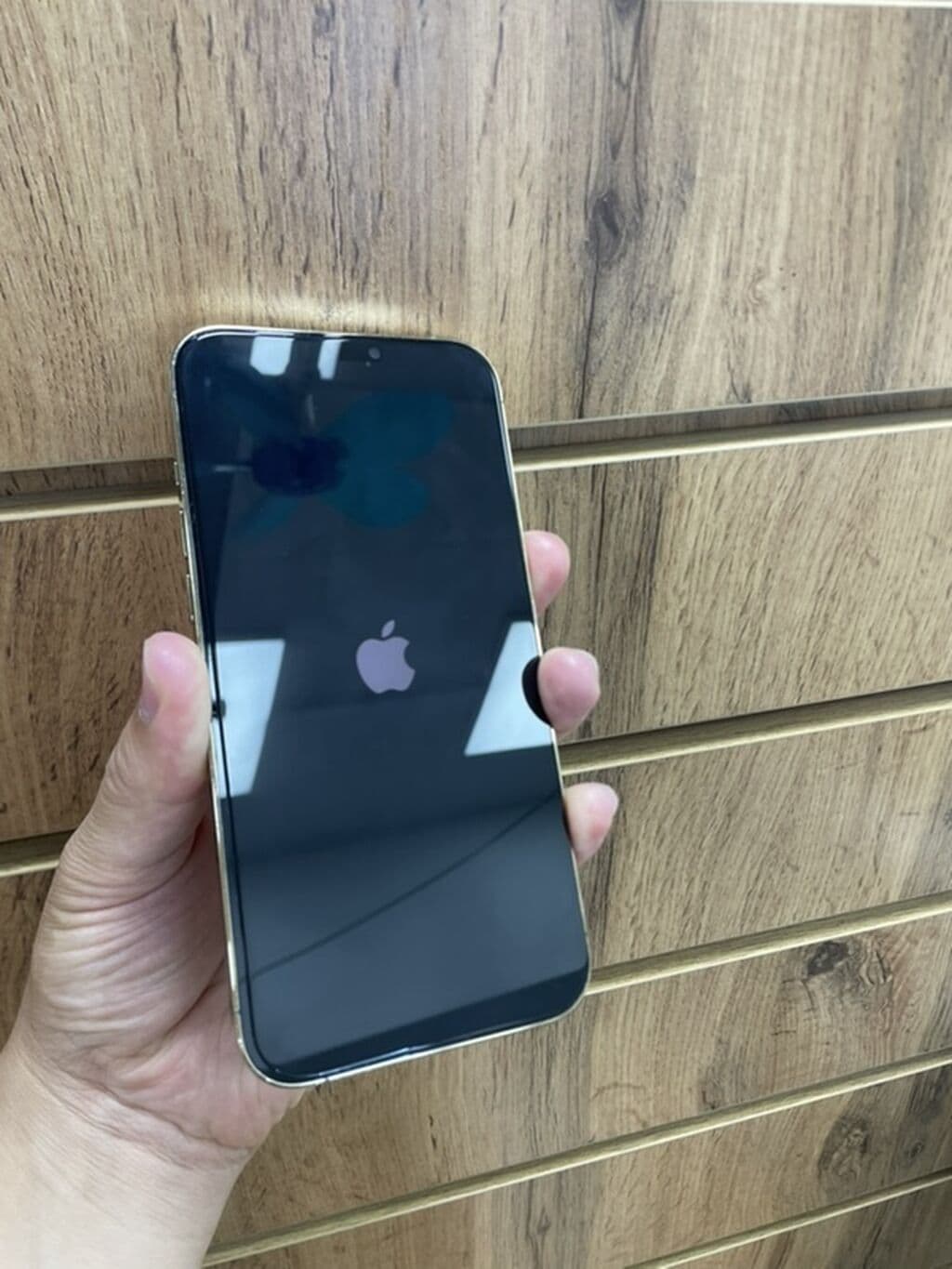 IPhone 12 Pro Max, 256 ГБ, цвет золотой Акб 91% хорошом состояние Цум 2 из 4