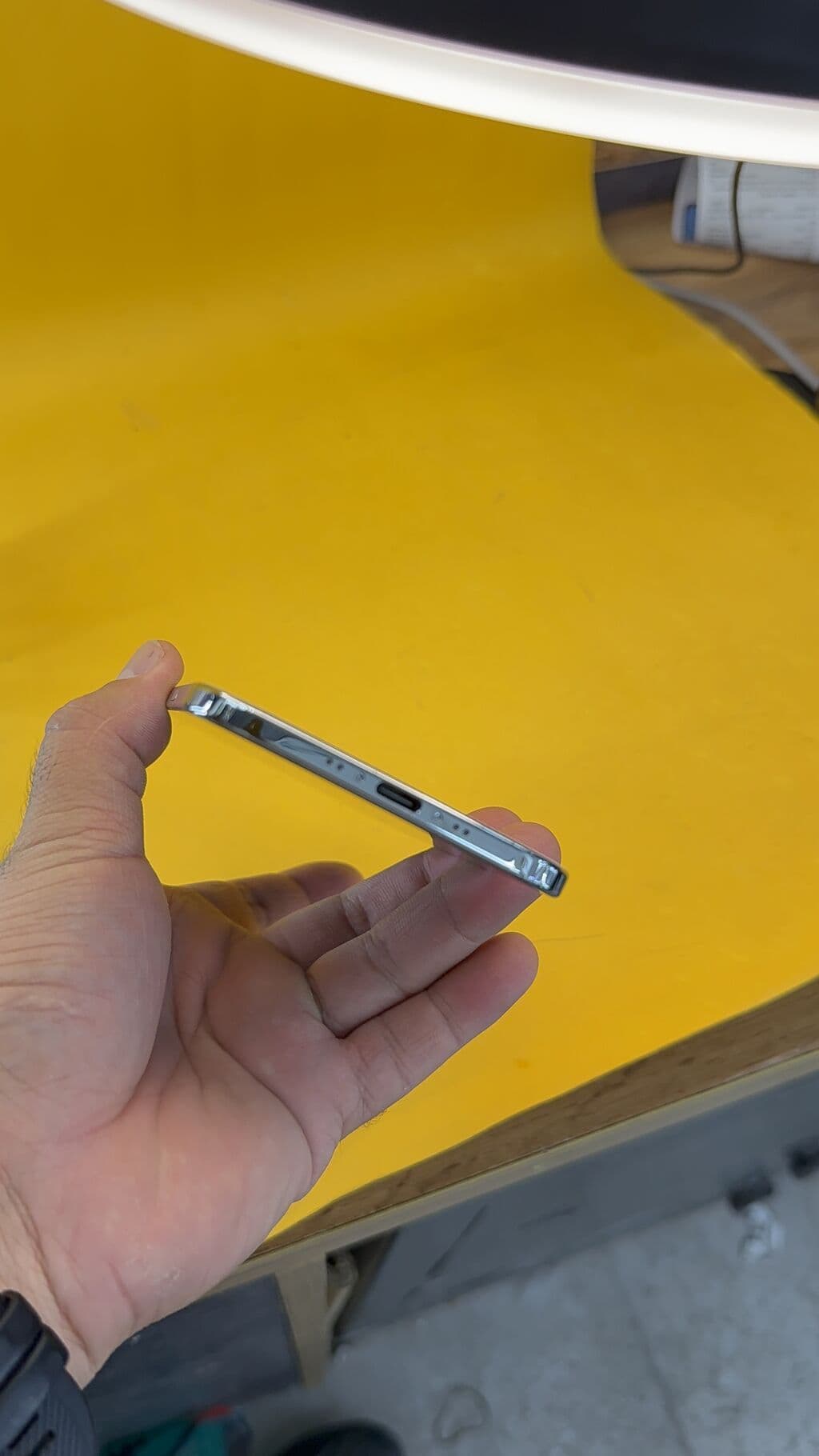 IPhone Air, Б/у, 256 ГБ, 93 % 4 из 15