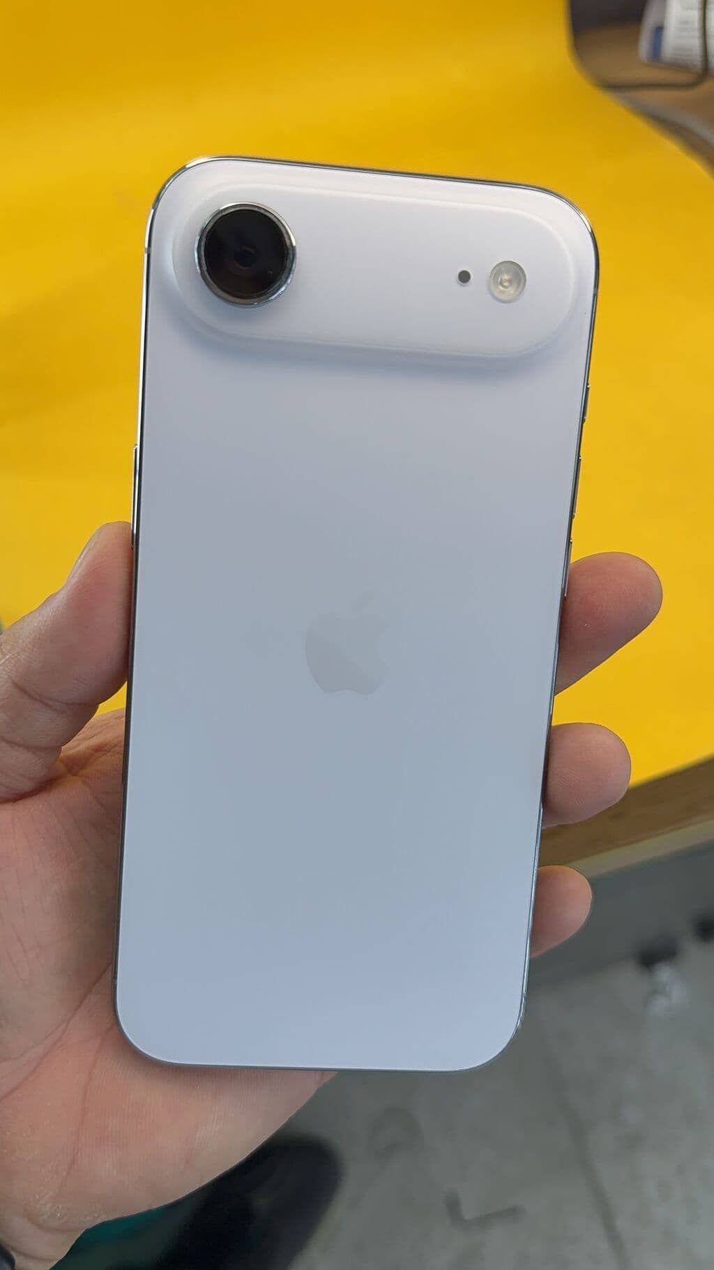 IPhone Air, Б/у, 256 ГБ, 93 % 11 из 15