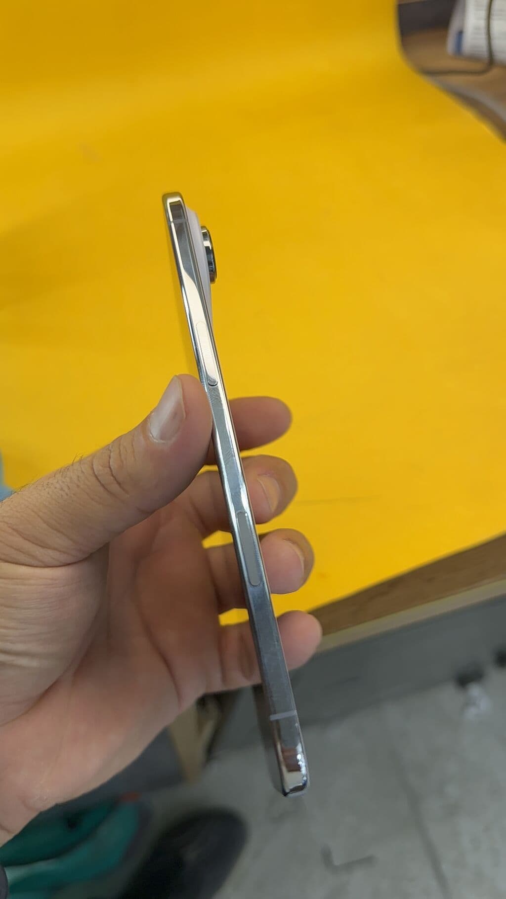 IPhone Air, Б/у, 256 ГБ, 93 % 12 из 15