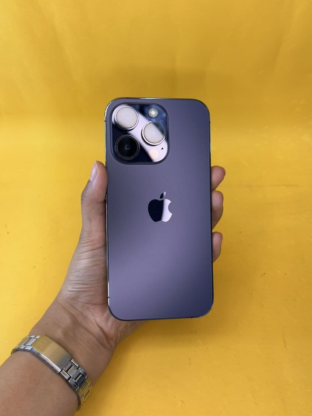 IPhone 14 Pro, Б/у, 256 ГБ, Deep Purple, Защитное стекло, Чехол, В рассрочку, 92 % 1 из 5